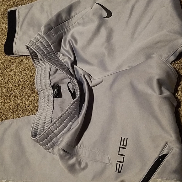 Nike joggers - Picture 3 of 4
